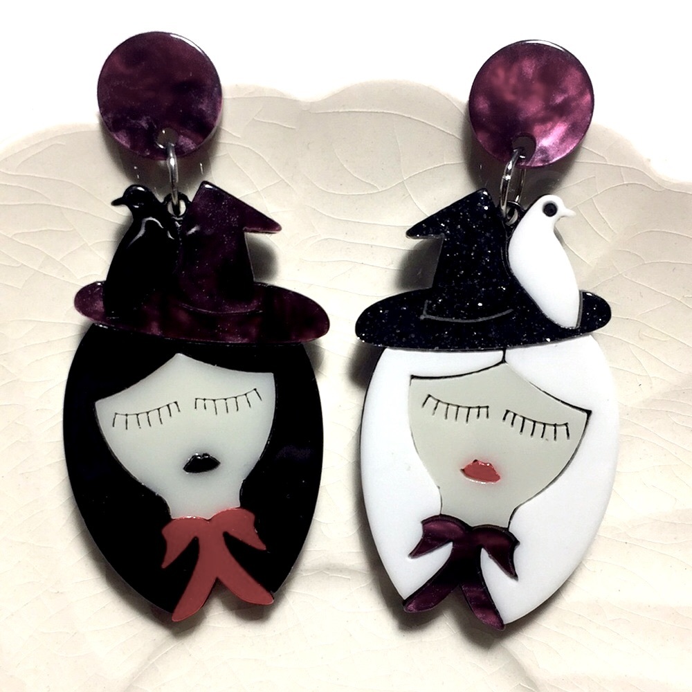 🍏50% OFF/3+...Young, Pretty Witches Acrylic Dangle Earrings